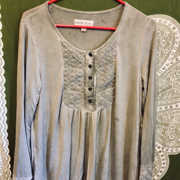 BOHO TOP - Picture 2 of 4